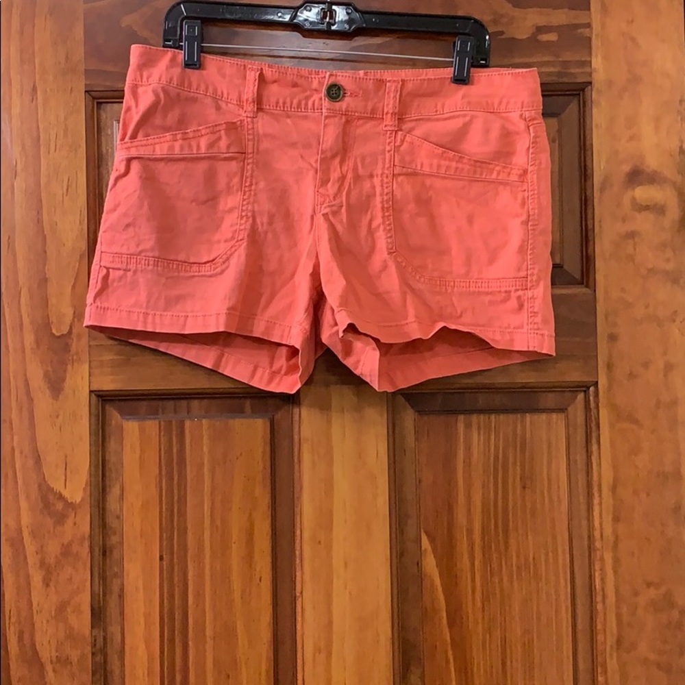 Union bay size 11 coral shorts